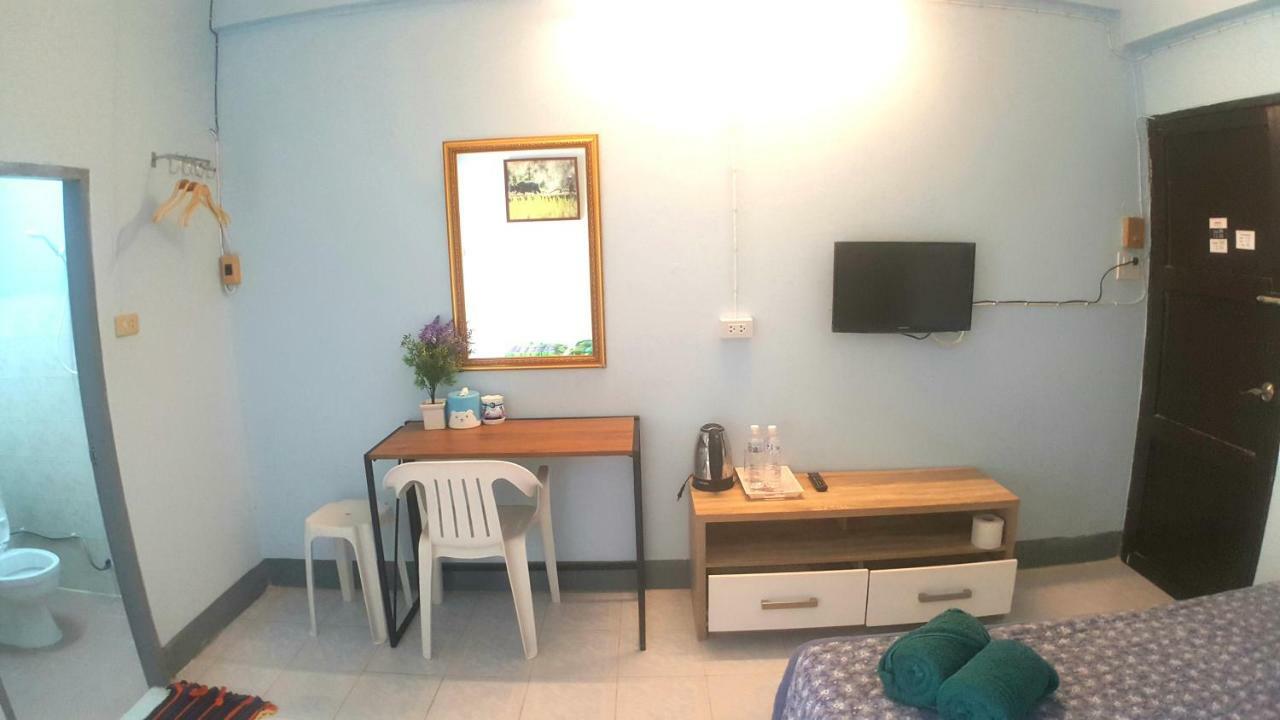 Panmanee Apartment Bangkok Bagian luar foto