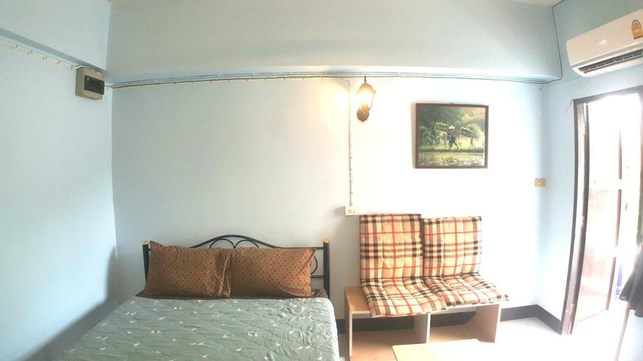 Panmanee Apartment Bangkok Bagian luar foto